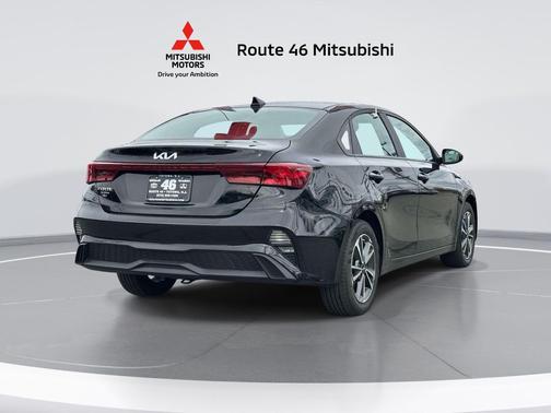 Aurora Black 2023 Kia Forte LXS