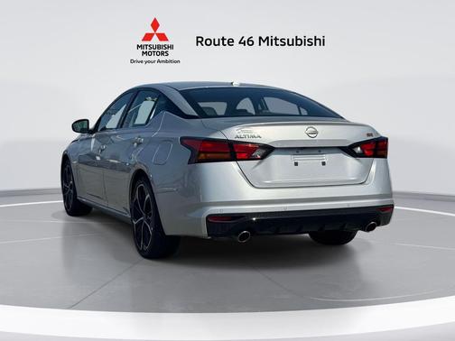 Brilliant Silver Metallic 2024 Nissan Altima SR FWD