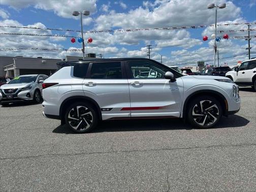 2024 Mitsubishi Outlander PHEV SE Ralliart
