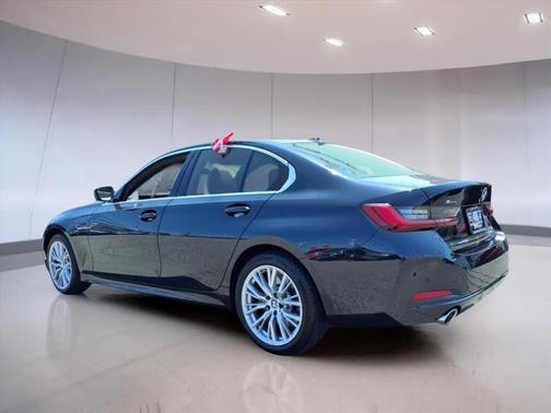 2024 BMW 330 i xDrive