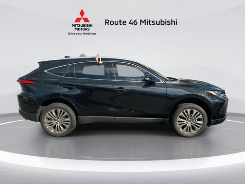 2024 Toyota Venza XLE