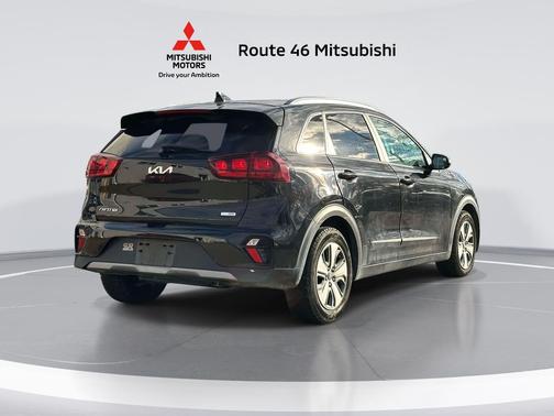 2022 Kia Niro LX