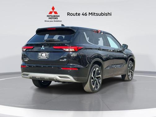 2023 Mitsubishi Outlander PHEV SE S-AWC