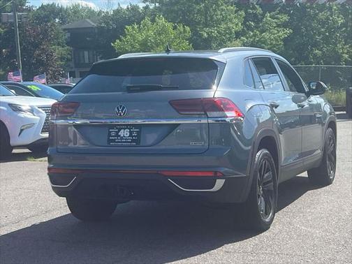 2022 Volkswagen Atlas Cross Sport 3.6L V6 SE w/Technology
