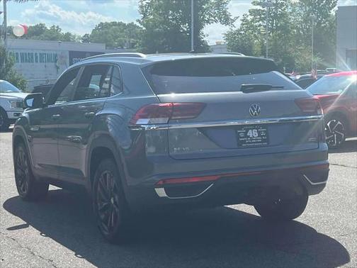 2022 Volkswagen Atlas Cross Sport 3.6L V6 SE w/Technology