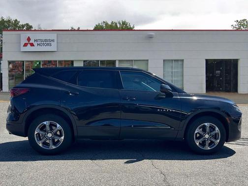 Black 2024 Chevrolet Blazer 2LT