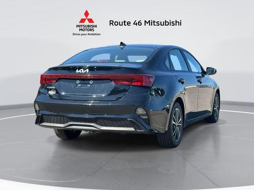 Aurora Black 2023 Kia Forte LXS