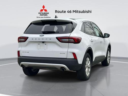 Oxford White 2024 Ford Escape Active