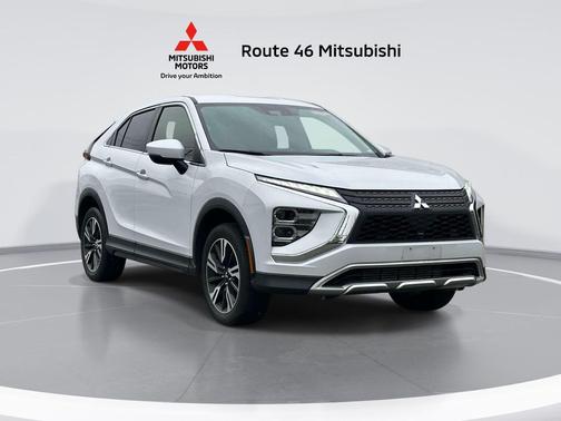 White Diamond 2024 Mitsubishi Eclipse Cross SE