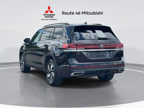 Platinum Gray Metallic 2024 Volkswagen Atlas 2.0T SE w/Technology 4MOTION