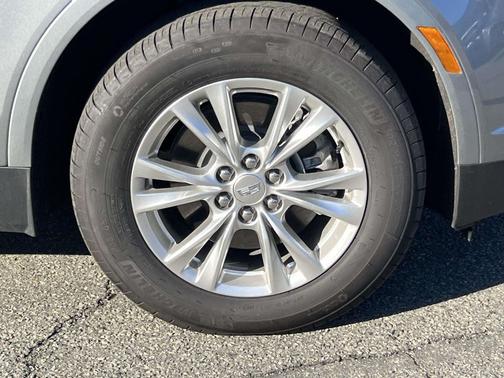 2025 Cadillac XT5 Luxury