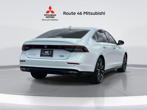 Platinum White Pearl 2024 Honda Accord Hybrid Touring