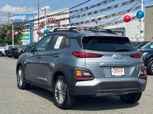 2021 Hyundai KONA SEL