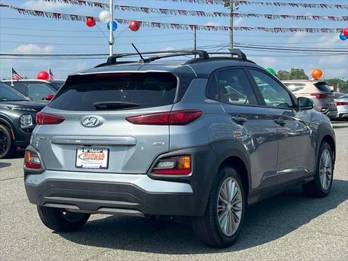 2021 Hyundai KONA SEL