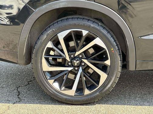 Labrador Black Pearl 2022 Mitsubishi Outlander SEL Special Edition S-AWC