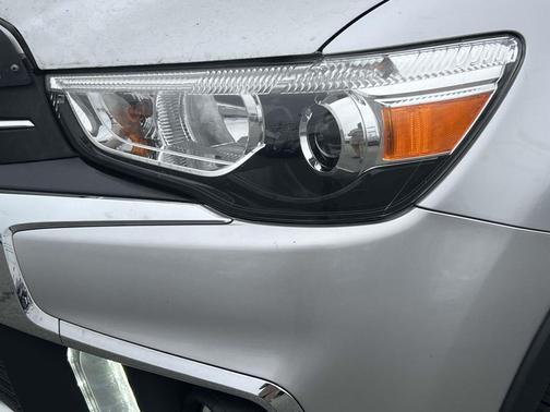 2019 Mitsubishi Outlander Sport SE