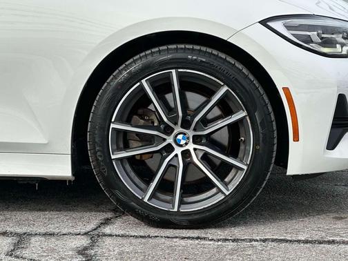 2019 BMW 330 xDrive