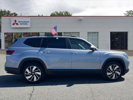 2024 Volkswagen Atlas 2.0T SE w/Technology 4MOTION
