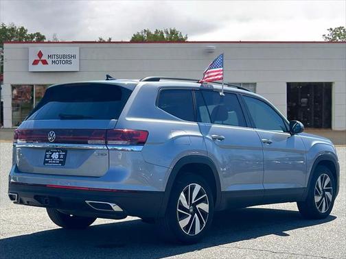 2024 Volkswagen Atlas 2.0T SE w/Technology 4MOTION