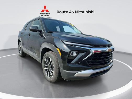 Mosaic Black Metallic 2025 Chevrolet Trailblazer LT