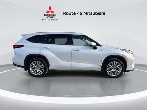 2024 Toyota Highlander Platinum