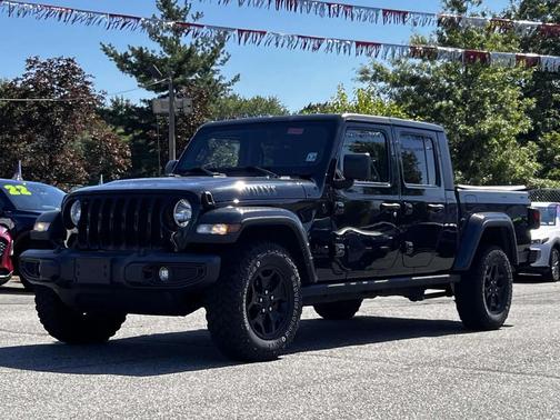 2021 Jeep Gladiator Sport