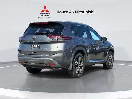 2022 Nissan Rogue SL