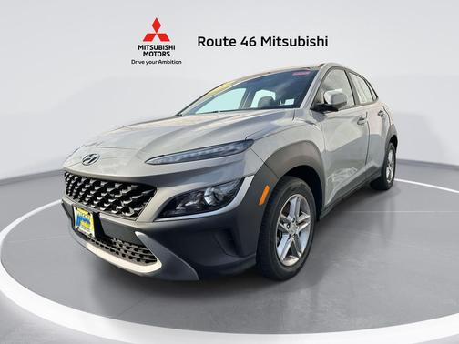 2022 Hyundai KONA SE