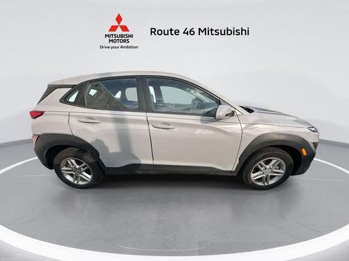 2022 Hyundai KONA SE