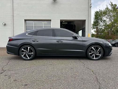 2022 Hyundai SONATA SEL Plus