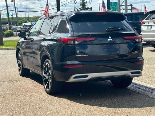 2023 Mitsubishi Outlander PHEV SEL