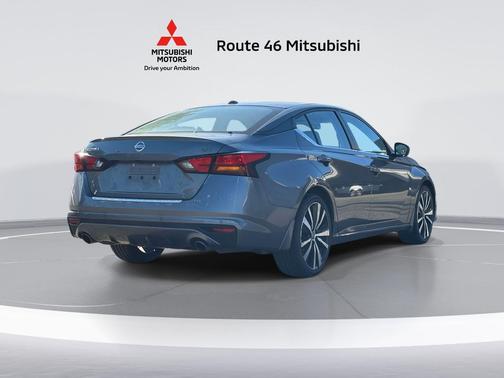 2020 Nissan Altima SR FWD
