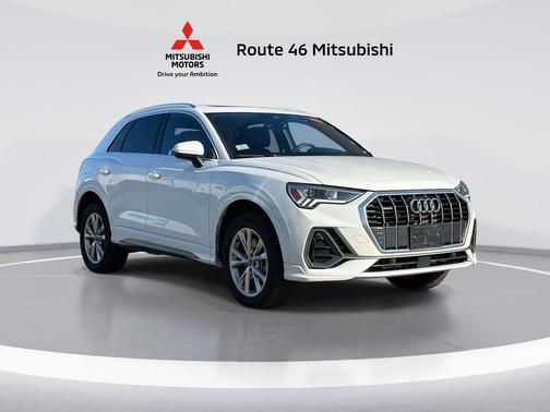 2025 Audi Q3 Premium 45 TFSI S line quattro Tiptronic