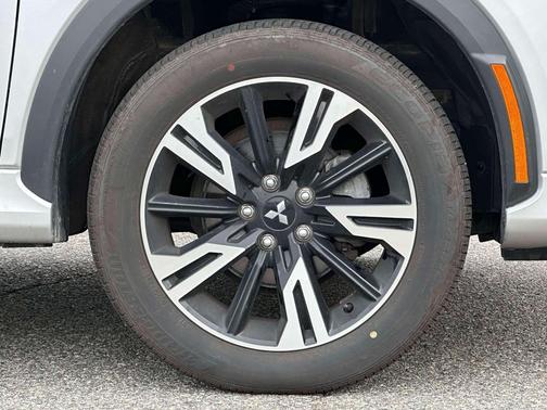 2024 Mitsubishi Eclipse Cross SEL