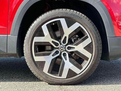 2022 Volkswagen Taos 1.5T SEL