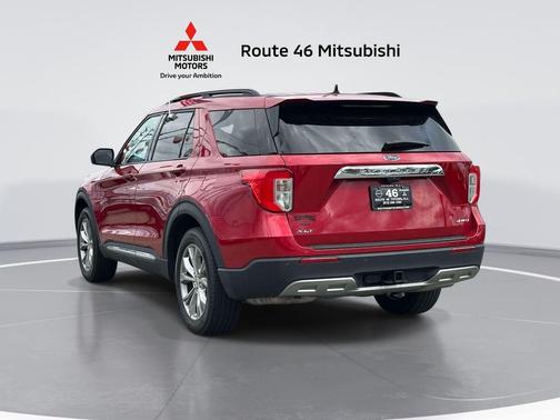 Rapid Red Metallic Tinted Clearcoat 2023 Ford Explorer XLT