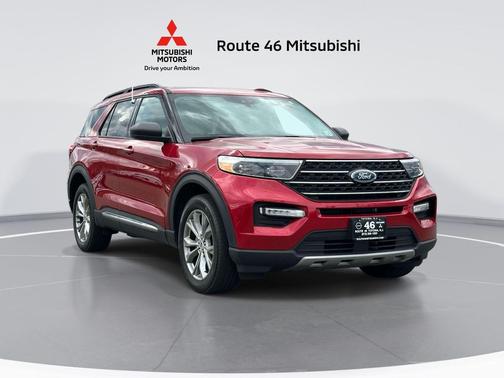 Rapid Red Metallic Tinted Clearcoat 2023 Ford Explorer XLT