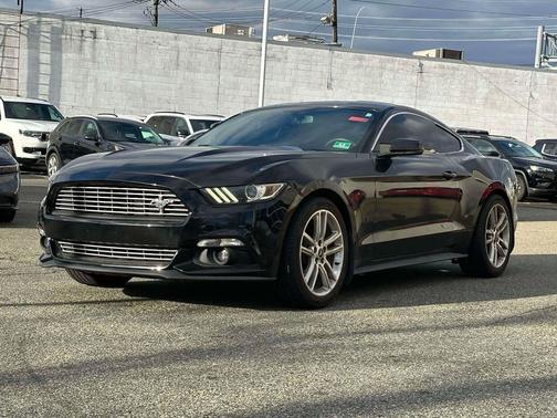 2017 Ford Mustang EcoBoost Premium