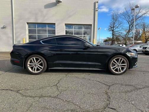 2017 Ford Mustang EcoBoost Premium