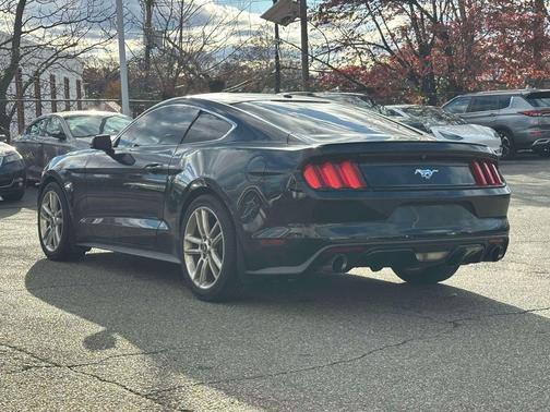 2017 Ford Mustang EcoBoost Premium