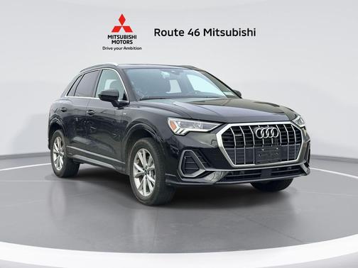 Mythos Black Metallic 2025 Audi Q3 Premium 45 TFSI S line quattro Tiptronic
