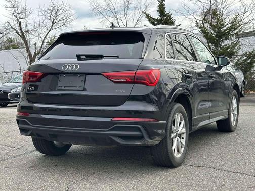 2025 Audi Q3 Premium 45 TFSI S line quattro Tiptronic