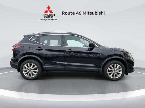 2022 Nissan Rogue Sport SV
