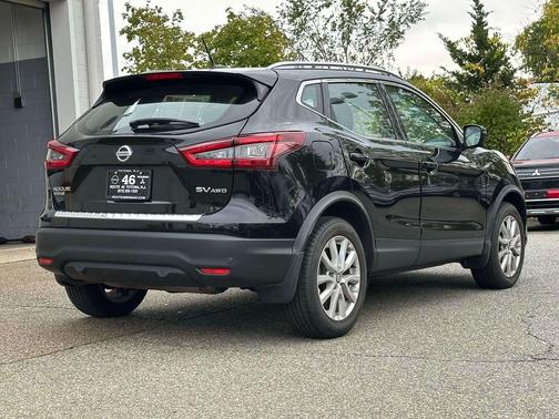 2022 Nissan Rogue Sport SV