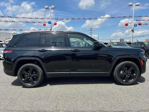 2023 Jeep Grand Cherokee Limited X
