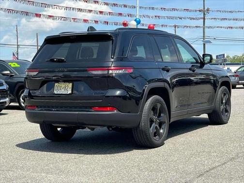 2023 Jeep Grand Cherokee Limited X