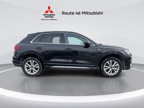 2025 Audi Q3 Premium 45 TFSI S line quattro Tiptronic