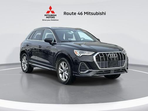 2025 Audi Q3 Premium 45 TFSI S line quattro Tiptronic