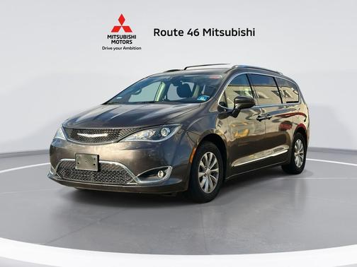 2018 Chrysler Pacifica Touring-L