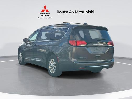 2018 Chrysler Pacifica Touring-L